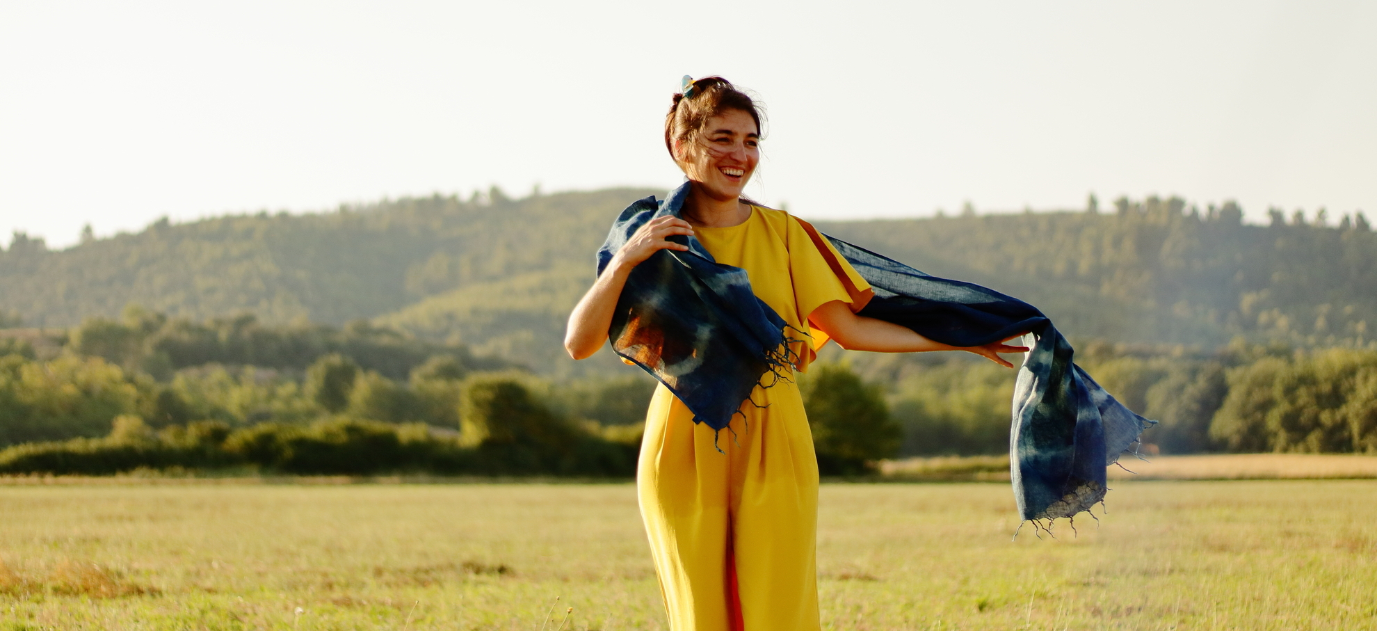 artisane teinturière dans le luberon créatrice de mode