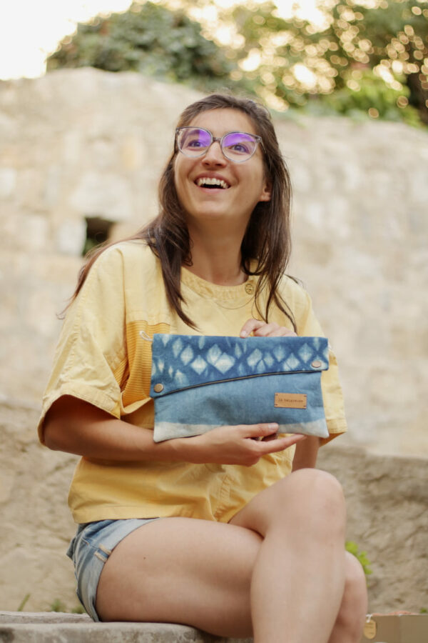 Pochette Teinture artisanale et naturelle Persicaire à Indigo