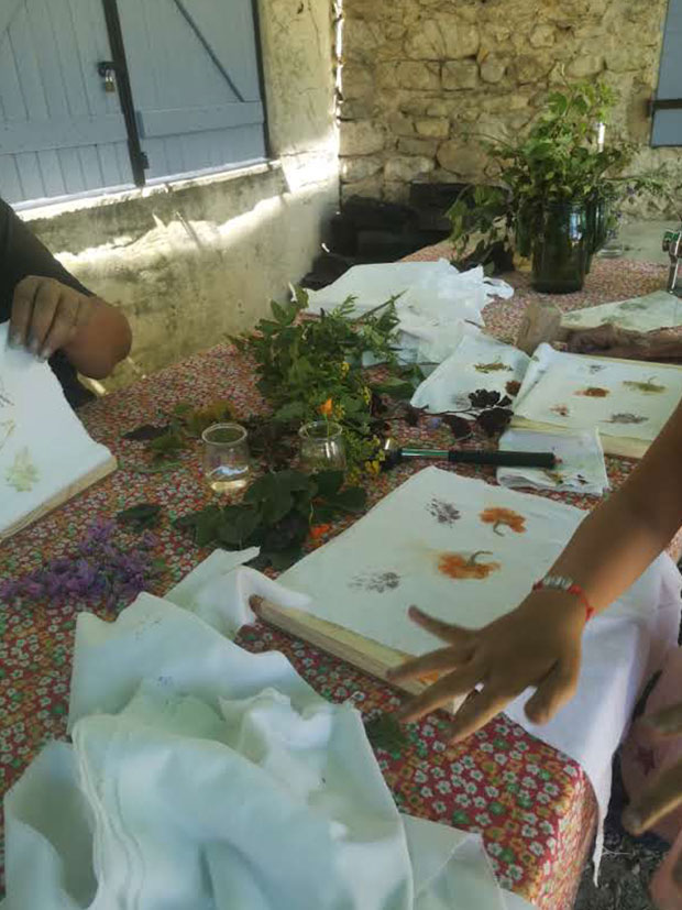 atelier de teinture végétale le tatakizomé dans le vaucluse proche de pertuis